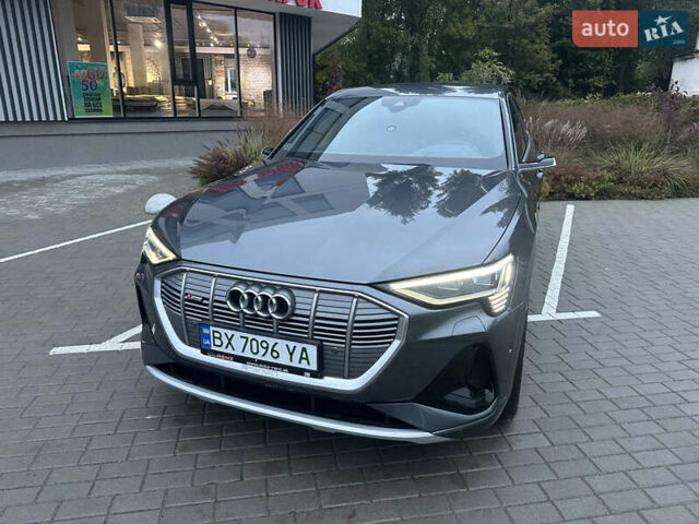 Ауди E-Tron 2020 в Хмельницком на Automoto.ua Серый Ауди E-Tron, объемом двигателя 0 л и пробегом 112 тыс. км за 37000 $, фото 3 на Automoto.ua