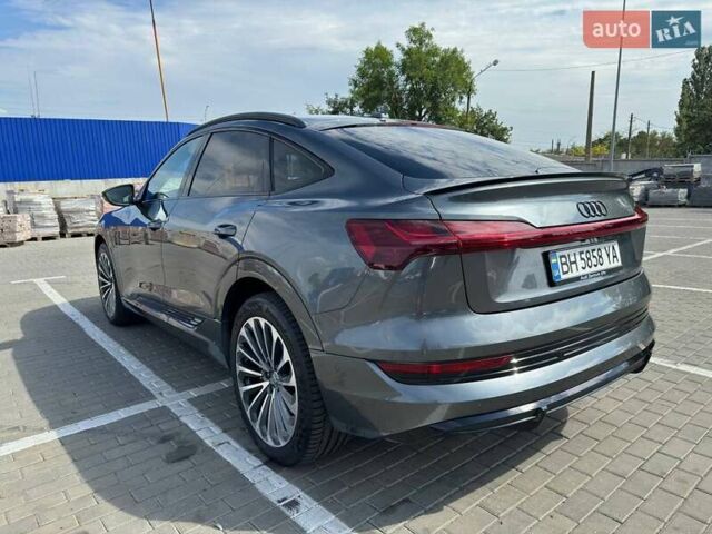 Серый Ауди E-Tron, объемом двигателя 0 л и пробегом 119 тыс. км за 33500 $, фото 3 на Automoto.ua