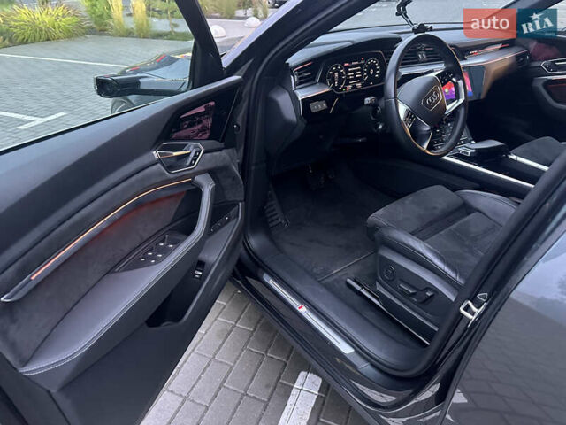 Ауди E-Tron 2020 в Хмельницком на Automoto.ua Серый Ауди E-Tron, объемом двигателя 0 л и пробегом 112 тыс. км за 37000 $, фото 49 на Automoto.ua
