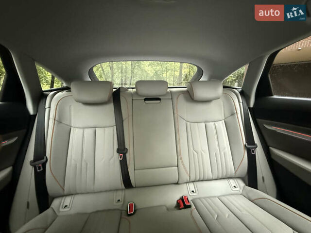 Ауди E-Tron 2020 в Киеве на Automoto.ua Серый Ауди E-Tron, объемом двигателя 0 л и пробегом 71 тыс. км за 35300 $, фото 26 на Automoto.ua