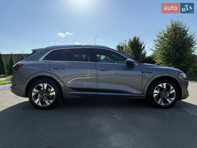 Сірий Ауді E-Tron, об'ємом двигуна 0 л та пробігом 65 тис. км за 39990 $, фото 13 на Automoto.ua