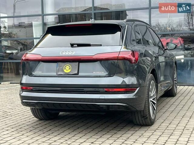 Сірий Ауді E-Tron, об'ємом двигуна 0 л та пробігом 96 тис. км за 29000 $, фото 6 на Automoto.ua
