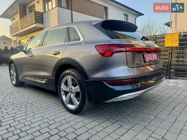 Сірий Ауді E-Tron, об'ємом двигуна 0 л та пробігом 143 тис. км за 27900 $, фото 6 на Automoto.ua