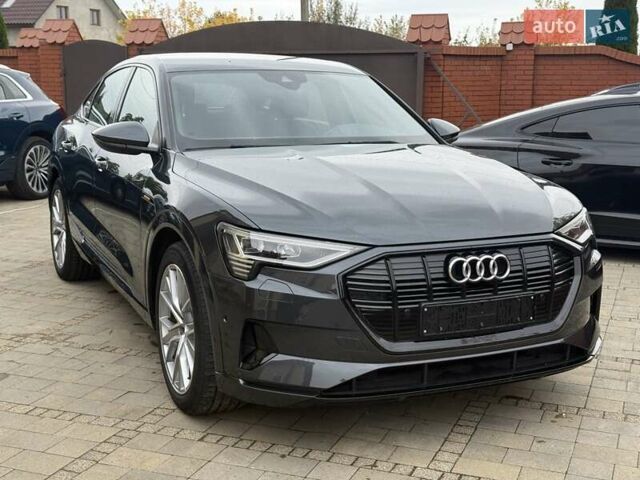 Ауді E-Tron 2020 у Коломые на Automoto.ua Сірий Ауді E-Tron, об'ємом двигуна 0 л та пробігом 120 тис. км за 29999 $, фото 1 на Automoto.ua