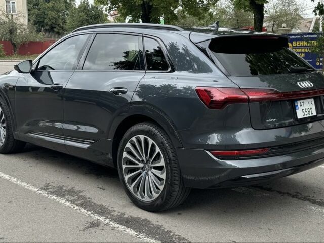 Ауді E-Tron 2020 у Івано-Франківську на Automoto.ua Сірий Ауді E-Tron, об'ємом двигуна 0 л та пробігом 68 тис. км за 31000 $, фото 4 на Automoto.ua
