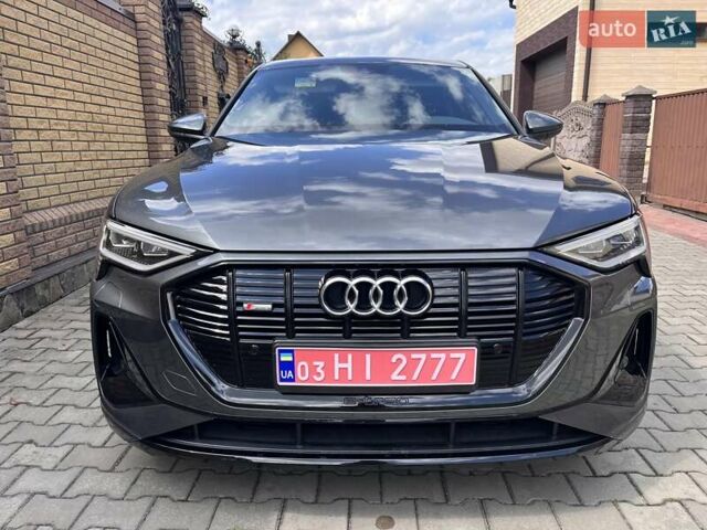 Серый Ауди E-Tron, объемом двигателя 0 л и пробегом 54 тыс. км за 35000 $, фото 2 на Automoto.ua