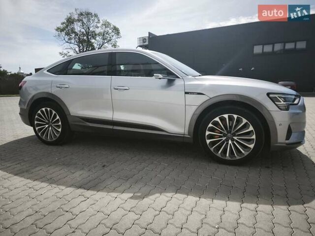Серый Ауди E-Tron, объемом двигателя 0 л и пробегом 70 тыс. км за 34500 $, фото 29 на Automoto.ua