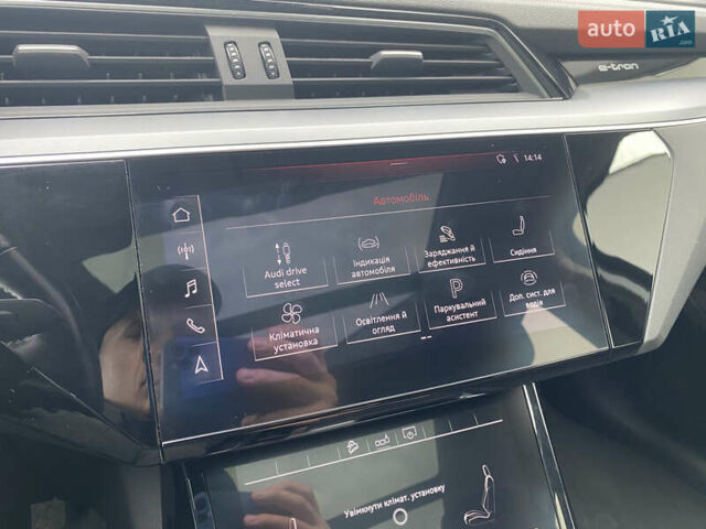 Ауди E-Tron 2020 в Луцке на Automoto.ua Серый Ауди E-Tron, объемом двигателя 0 л и пробегом 128 тыс. км за 25000 $, фото 82 на Automoto.ua