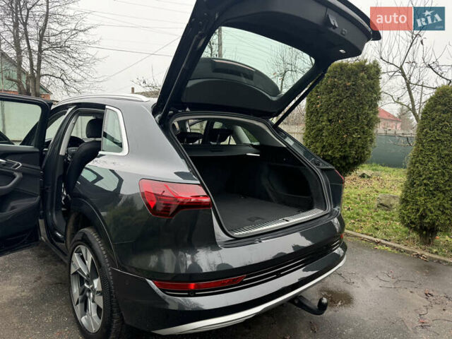 Серый Ауди E-Tron, объемом двигателя 0 л и пробегом 150 тыс. км за 23800 $, фото 44 на Automoto.ua