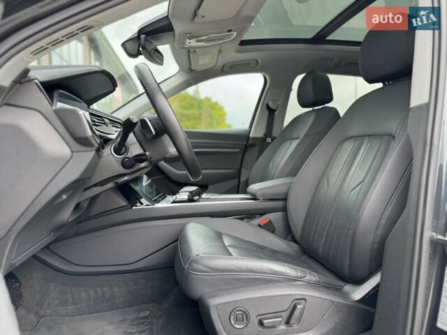 Ауди E-Tron 2020 в Тернополе на Automoto.ua Серый Ауди E-Tron, объемом двигателя 0 л и пробегом 126 тыс. км за 23900 $, фото 5 на Automoto.ua