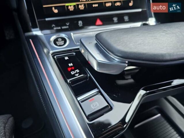 Сірий Ауді E-Tron, об'ємом двигуна 0 л та пробігом 67 тис. км за 37999 $, фото 82 на Automoto.ua