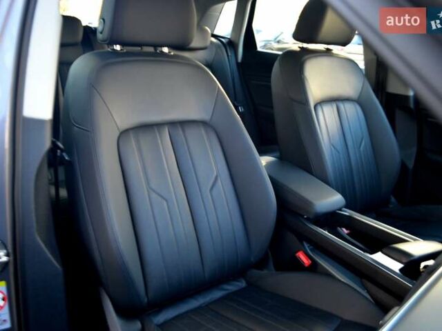 Серый Ауди E-Tron, объемом двигателя 0 л и пробегом 125 тыс. км за 23800 $, фото 170 на Automoto.ua