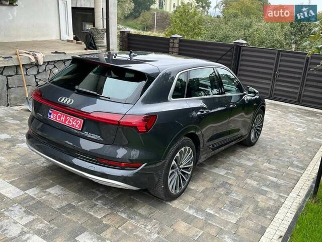 Серый Ауди E-Tron, объемом двигателя 0 л и пробегом 36 тыс. км за 49499 $, фото 8 на Automoto.ua