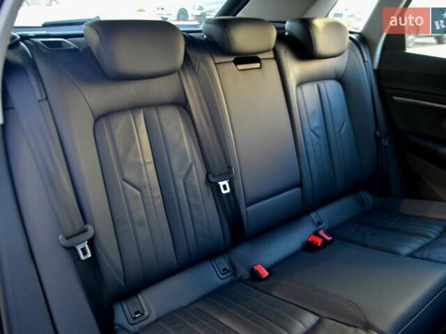 Серый Ауди E-Tron, объемом двигателя 0 л и пробегом 125 тыс. км за 23800 $, фото 188 на Automoto.ua