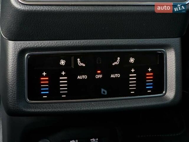 Серый Ауди E-Tron, объемом двигателя 0 л и пробегом 12 тыс. км за 31990 $, фото 59 на Automoto.ua