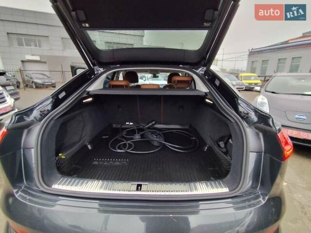 Серый Ауди E-Tron, объемом двигателя 0 л и пробегом 169 тыс. км за 33999 $, фото 21 на Automoto.ua