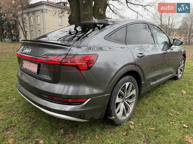 Сірий Ауді E-Tron, об'ємом двигуна 0 л та пробігом 53 тис. км за 34000 $, фото 10 на Automoto.ua