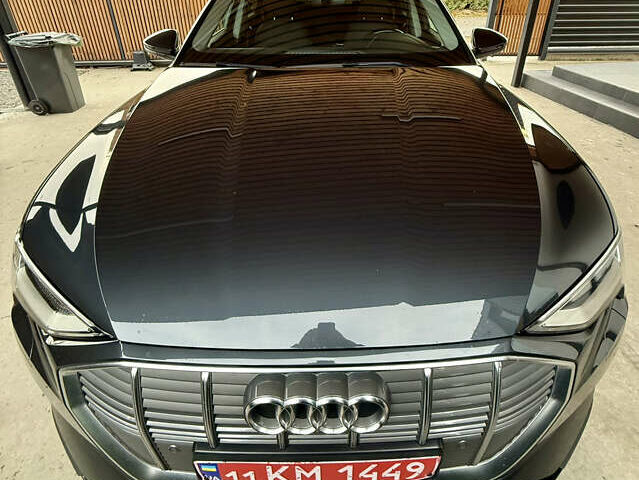 Серый Ауди E-Tron, объемом двигателя 0 л и пробегом 175 тыс. км за 22000 $, фото 8 на Automoto.ua