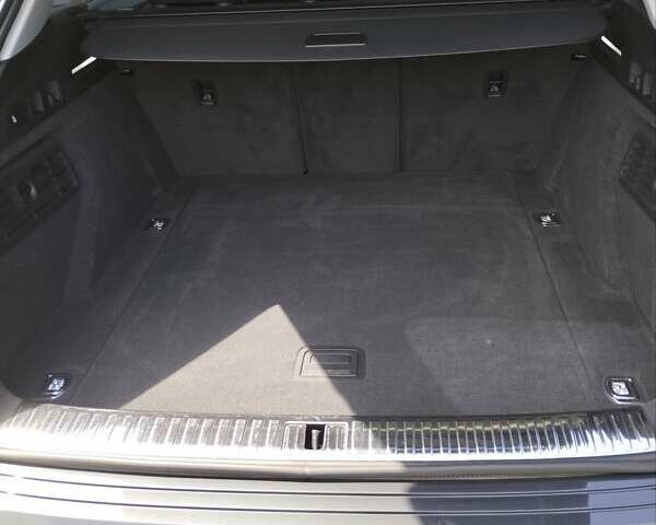 Серый Ауди E-Tron, объемом двигателя 0 л и пробегом 77 тыс. км за 33100 $, фото 20 на Automoto.ua