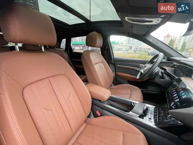 Серый Ауди E-Tron, объемом двигателя 0 л и пробегом 58 тыс. км за 37000 $, фото 94 на Automoto.ua