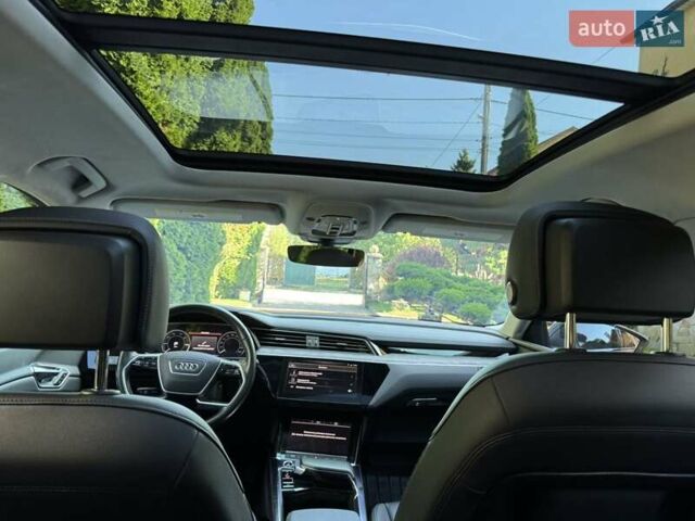 Сірий Ауді E-Tron, об'ємом двигуна 0 л та пробігом 100 тис. км за 26500 $, фото 21 на Automoto.ua