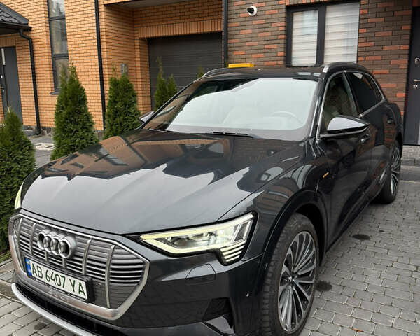 Серый Ауди E-Tron, объемом двигателя 0 л и пробегом 177 тыс. км за 27000 $, фото 39 на Automoto.ua