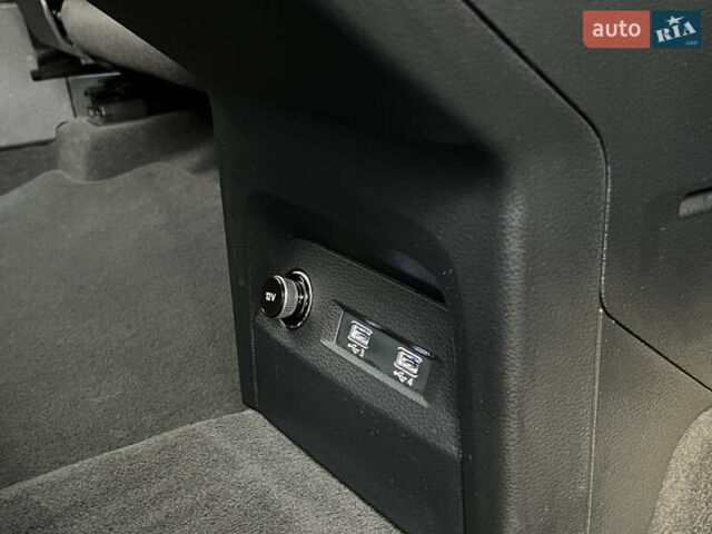 Сірий Ауді E-Tron, об'ємом двигуна 0 л та пробігом 143 тис. км за 30800 $, фото 23 на Automoto.ua