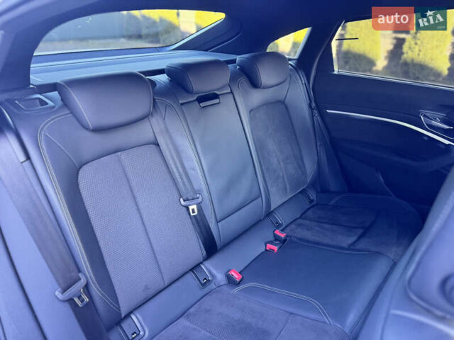 Сірий Ауді E-Tron, об'ємом двигуна 0 л та пробігом 105 тис. км за 34000 $, фото 25 на Automoto.ua