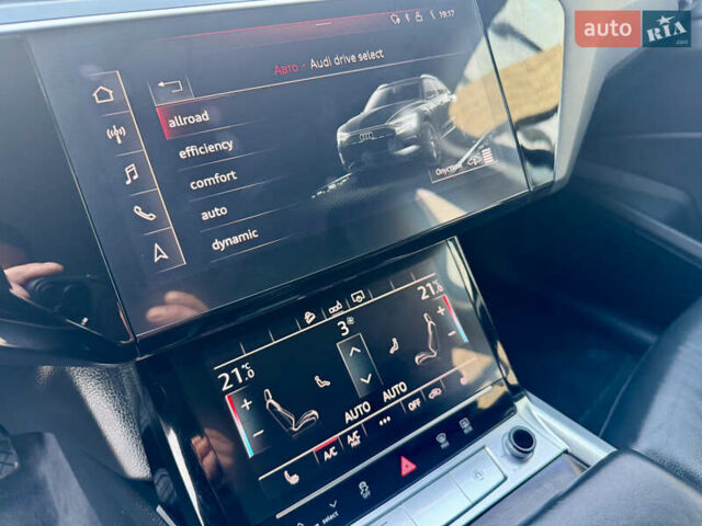 Сірий Ауді E-Tron, об'ємом двигуна 0 л та пробігом 143 тис. км за 27900 $, фото 53 на Automoto.ua