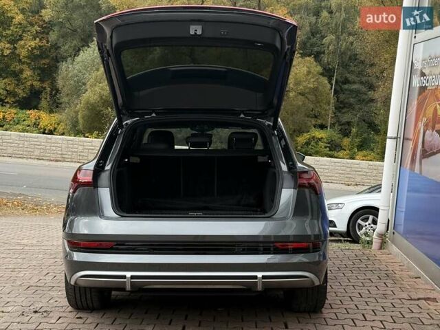 Сірий Ауді E-Tron, об'ємом двигуна 0 л та пробігом 77 тис. км за 37000 $, фото 17 на Automoto.ua