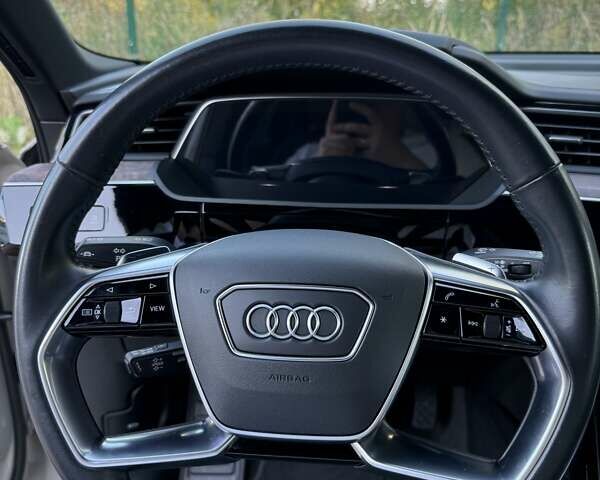 Ауди E-Tron 2020 в Луцке на Automoto.ua Серый Ауди E-Tron, объемом двигателя 0 л и пробегом 49 тыс. км за 35550 $, фото 19 на Automoto.ua