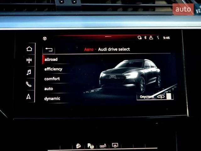 Серый Ауди E-Tron, объемом двигателя 0 л и пробегом 125 тыс. км за 23800 $, фото 137 на Automoto.ua