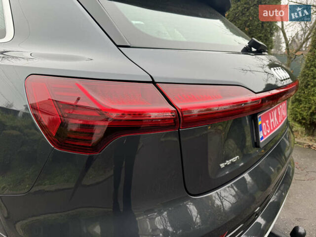 Серый Ауди E-Tron, объемом двигателя 0 л и пробегом 150 тыс. км за 23800 $, фото 7 на Automoto.ua