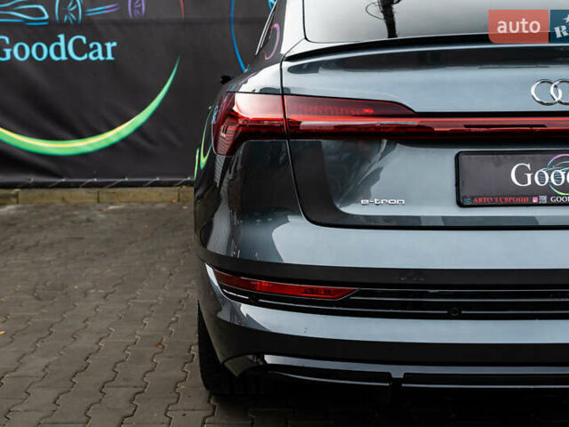 Сірий Ауді E-Tron, об'ємом двигуна 0 л та пробігом 82 тис. км за 39888 $, фото 46 на Automoto.ua