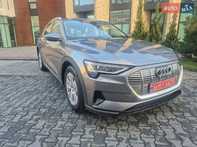 Ауди E-Tron 2020 в Хмельницком на Automoto.ua Серый Ауди E-Tron, объемом двигателя 0 л и пробегом 146 тыс. км за 22700 $, фото 1 на Automoto.ua