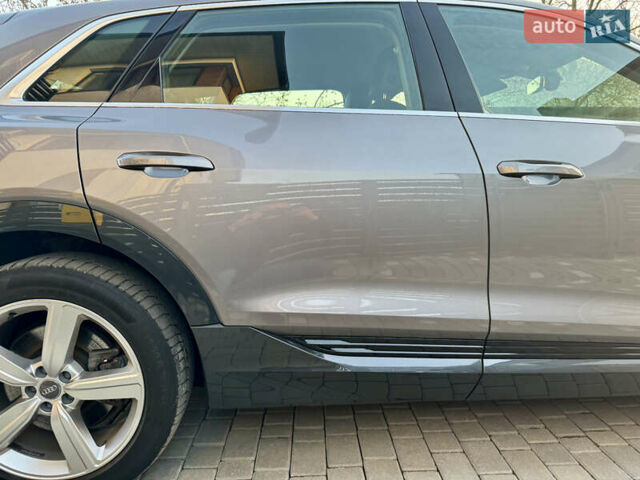 Сірий Ауді E-Tron, об'ємом двигуна 0 л та пробігом 143 тис. км за 27900 $, фото 46 на Automoto.ua