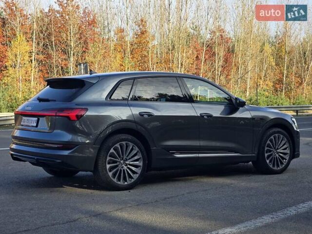 Сірий Ауді E-Tron, об'ємом двигуна 0 л та пробігом 67 тис. км за 37999 $, фото 8 на Automoto.ua