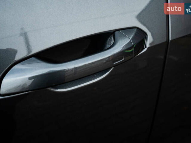 Сірий Ауді E-Tron, об'ємом двигуна 0 л та пробігом 82 тис. км за 39888 $, фото 29 на Automoto.ua