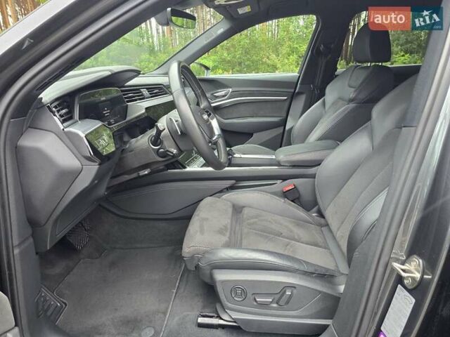 Серый Ауди E-Tron, объемом двигателя 0 л и пробегом 71 тыс. км за 33999 $, фото 44 на Automoto.ua