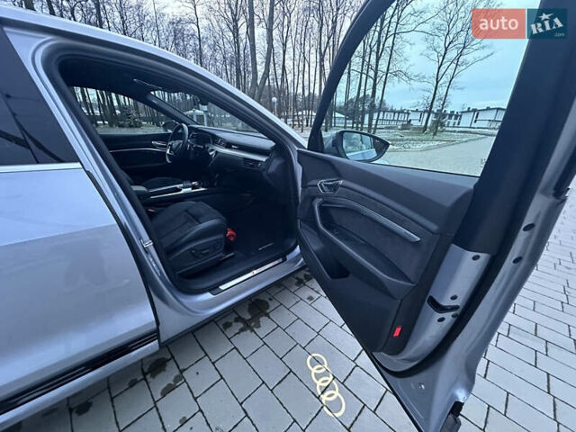Серый Ауди E-Tron, объемом двигателя 0 л и пробегом 836 тыс. км за 34900 $, фото 32 на Automoto.ua