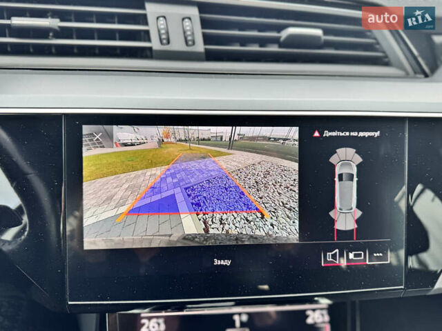 Серый Ауди E-Tron, объемом двигателя 0 л и пробегом 150 тыс. км за 25500 $, фото 13 на Automoto.ua