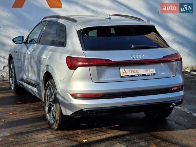 Серый Ауди E-Tron, объемом двигателя 0 л и пробегом 12 тыс. км за 31990 $, фото 39 на Automoto.ua