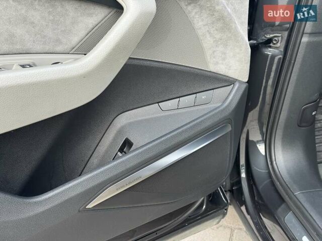 Серый Ауди E-Tron, объемом двигателя 0 л и пробегом 74 тыс. км за 30500 $, фото 15 на Automoto.ua