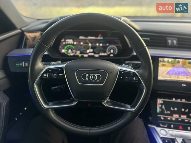 Сірий Ауді E-Tron, об'ємом двигуна 0 л та пробігом 140 тис. км за 37000 $, фото 50 на Automoto.ua