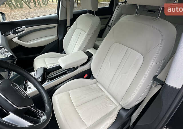 Сірий Ауді E-Tron, об'ємом двигуна 0 л та пробігом 83 тис. км за 29700 $, фото 9 на Automoto.ua