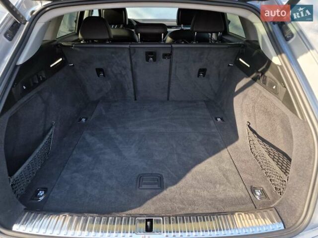 Серый Ауди E-Tron, объемом двигателя 0 л и пробегом 12 тыс. км за 31990 $, фото 40 на Automoto.ua