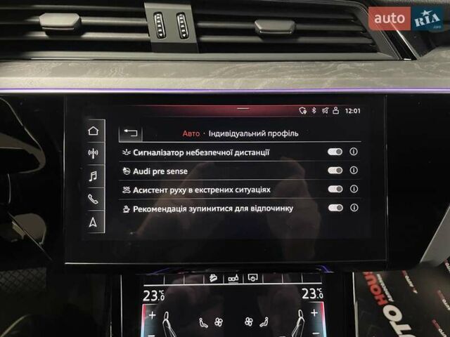 Серый Ауди E-Tron, объемом двигателя 0 л и пробегом 120 тыс. км за 28700 $, фото 65 на Automoto.ua
