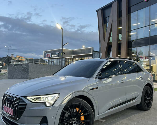 Сірий Ауді E-Tron, об'ємом двигуна 0 л та пробігом 104 тис. км за 32500 $, фото 3 на Automoto.ua