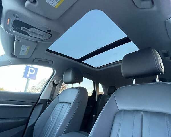 Серый Ауди E-Tron, объемом двигателя 0 л и пробегом 45 тыс. км за 29900 $, фото 23 на Automoto.ua