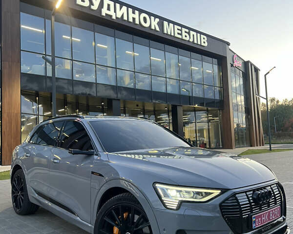 Сірий Ауді E-Tron, об'ємом двигуна 0 л та пробігом 104 тис. км за 32500 $, фото 4 на Automoto.ua
